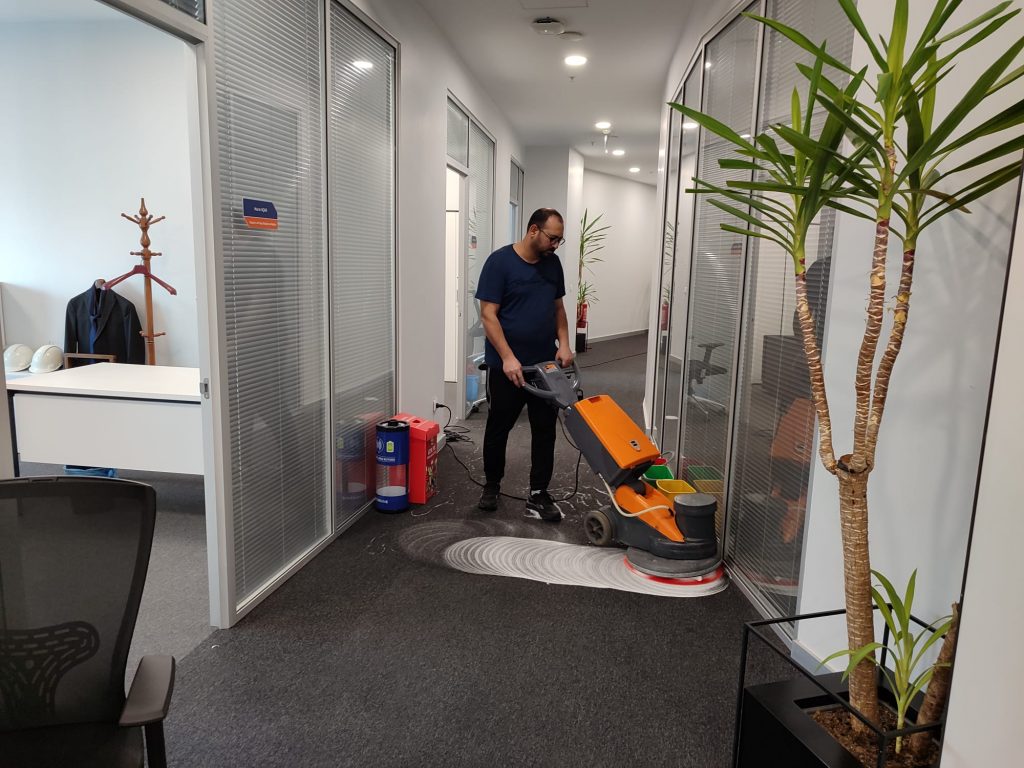 Profesyonel Kuru Köpük Temizlik Hizmeti